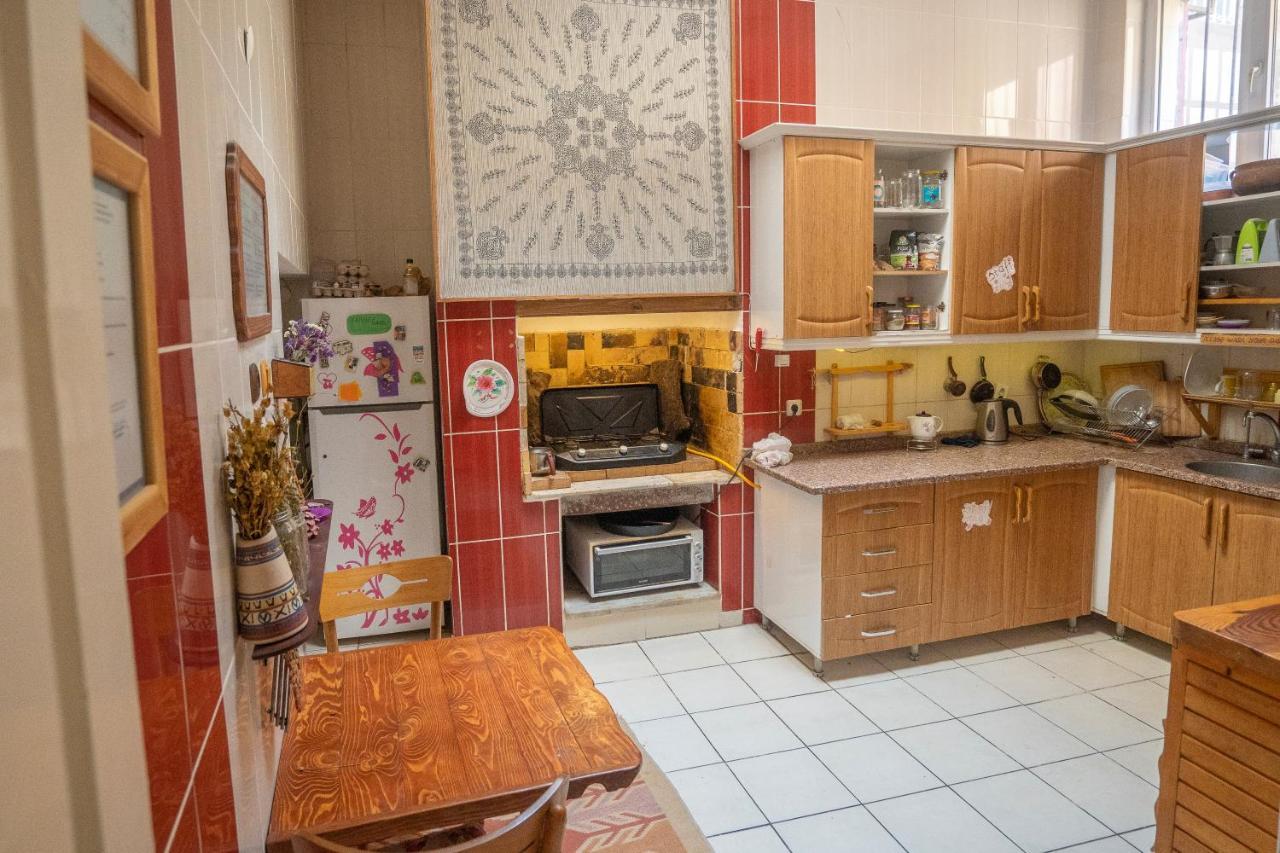 Lotus Garden Hostel İzmir