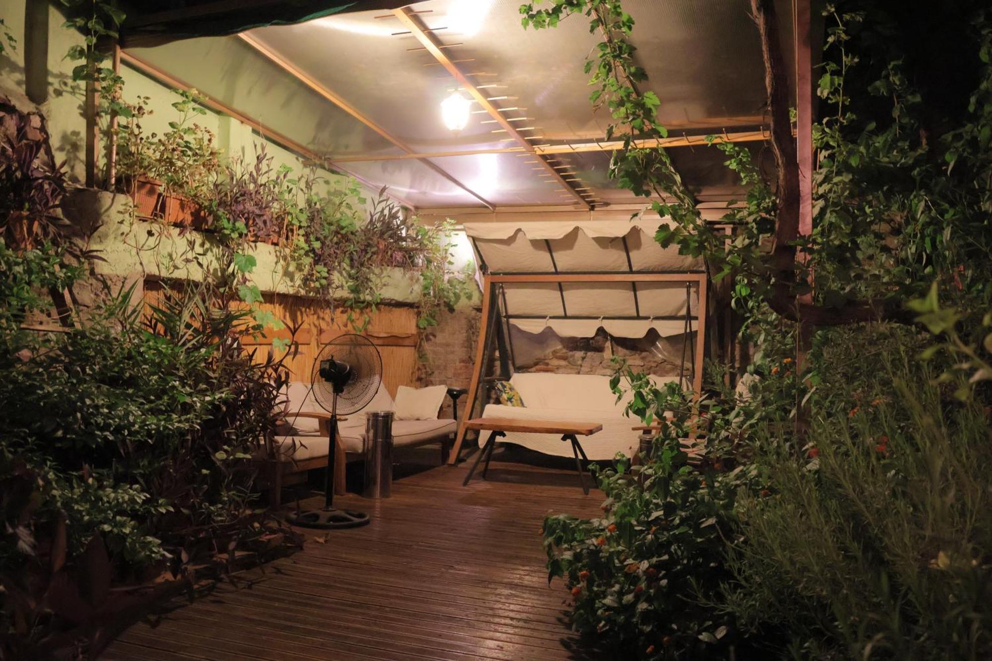 Hostel Lotus Garden İzmir