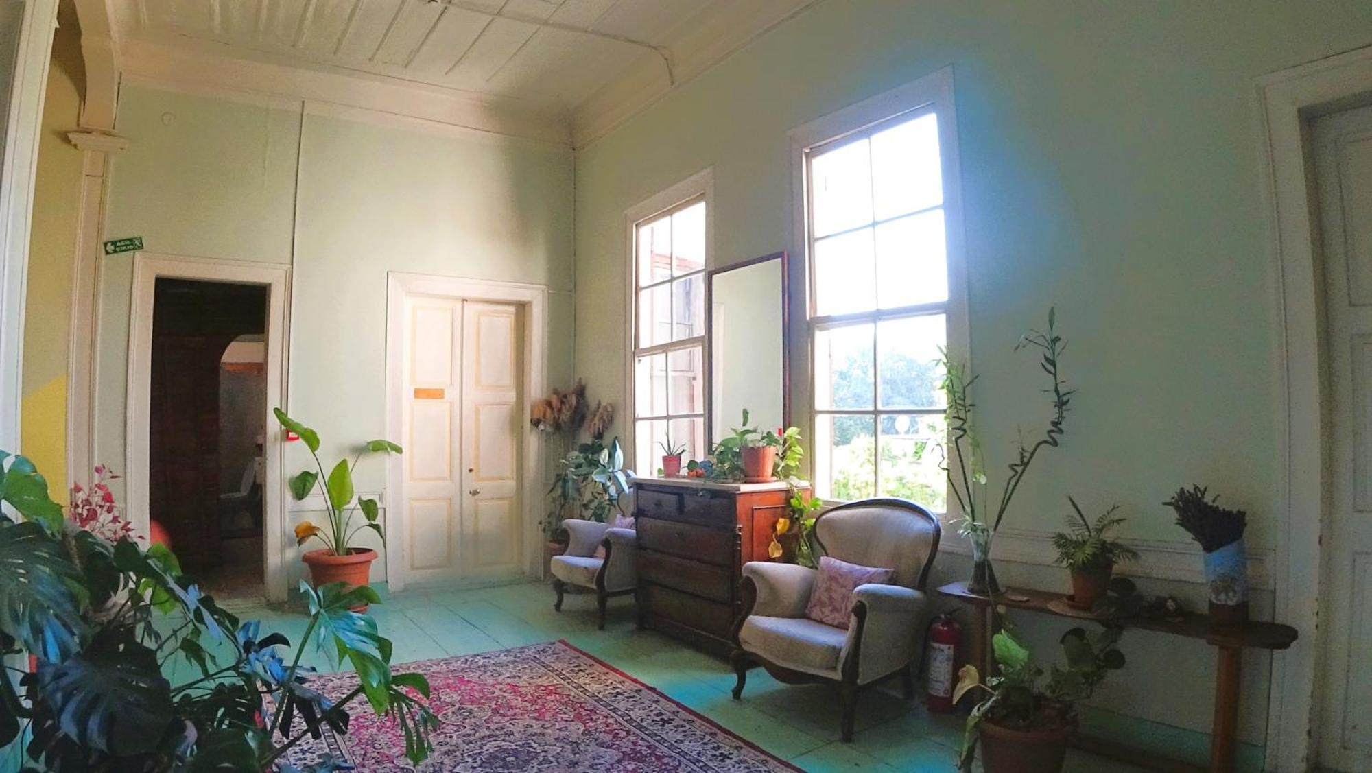 Hostel Lotus Garden